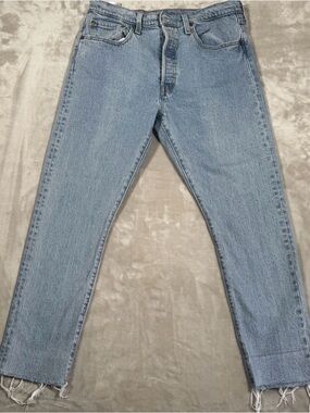 Levi’s 501 S Skinny Jeans Womens 31x28 Light Wash Button Fly Raw Hem Denim